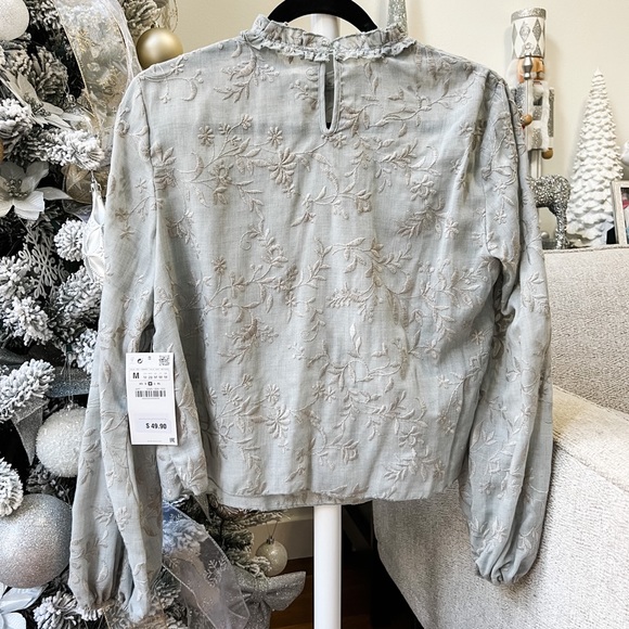 Zara embroidered ruffle top - Picture 7 of 7